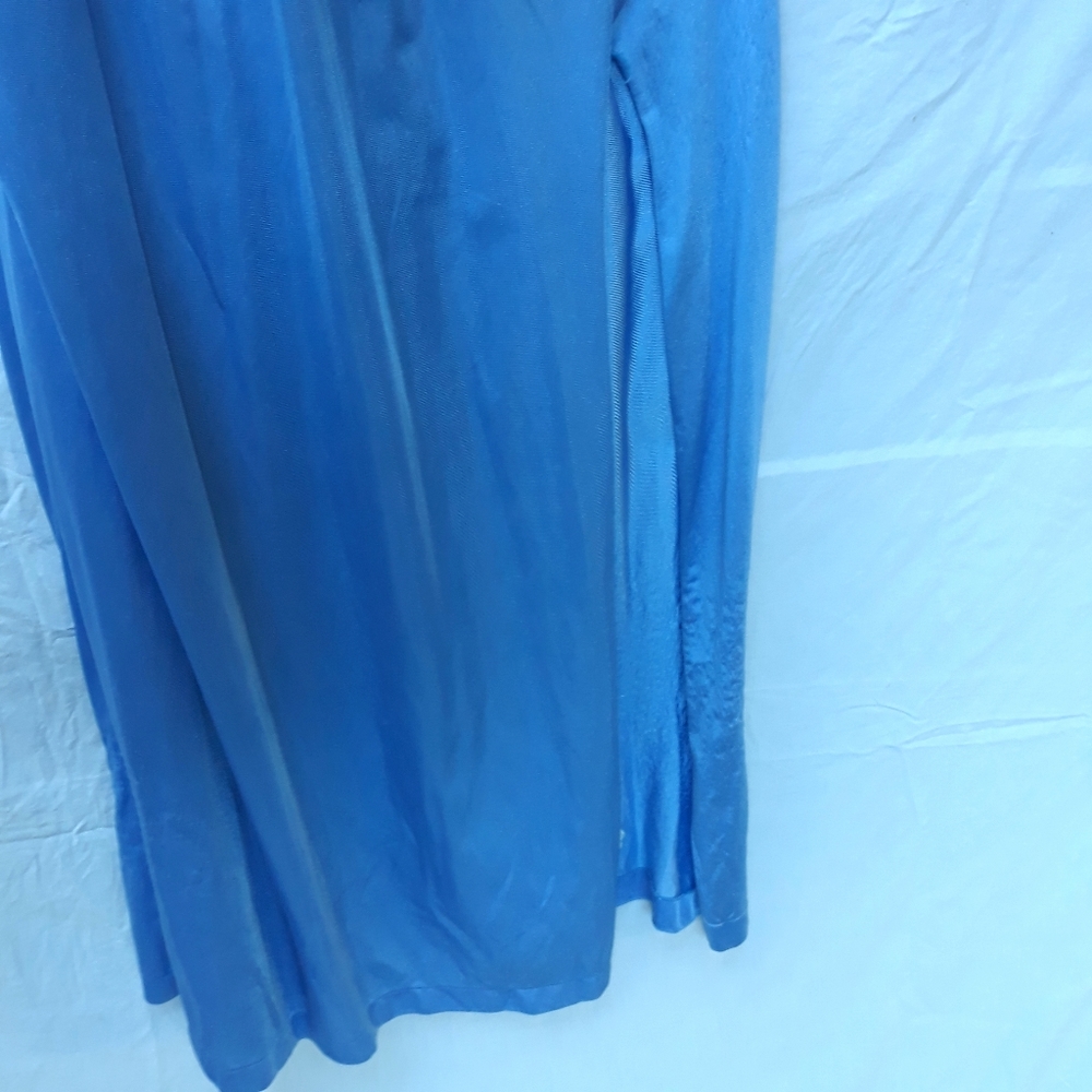 Vintage Gilead nightgown - Picture 4 of 9